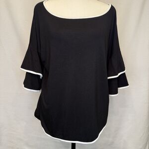 Womens Cable & Gauge‎ L Black Top with White Trim Measurements In Pics